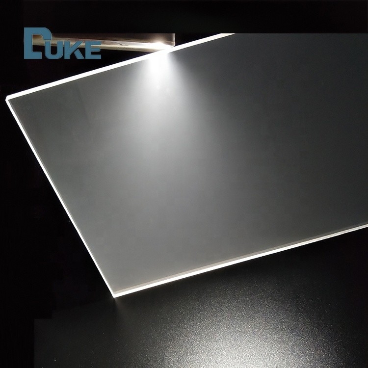 Ομοιόμορφη διαπερατότητα φωτός ΝΑΝΟ LGP Edge Lit Smooth Surface Clear Acrylic Light Guide Plate